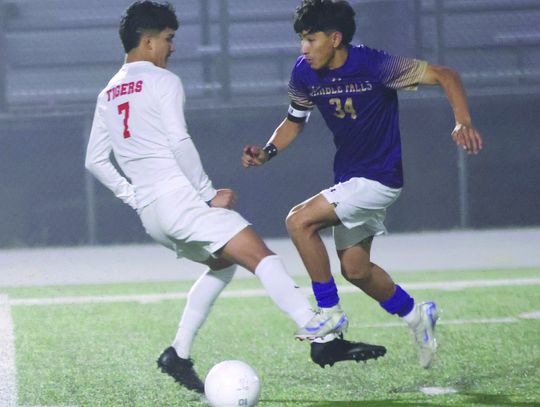 Esteban Dominguez is one of the scoring leaders for the Mustangs, who are hosting a bi-district opponent that mirrors them in many ways. Photos by Jennifer Fierro/TexasChalkTalk.com