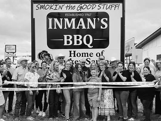 The Marble Falls/Highland Lakes Area Chamber of Commerce, along with the Burnet Chamber of Commerce, hosted a ribbon cutting for Inman's BBQ, 707 Sixth St. in Marble Falls, on May 17. Photos by Barbara Rosenberger/The Highlander