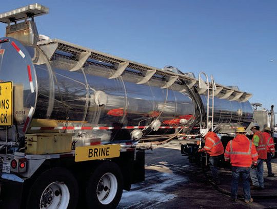 Crews treating streets to avoid icy conditions