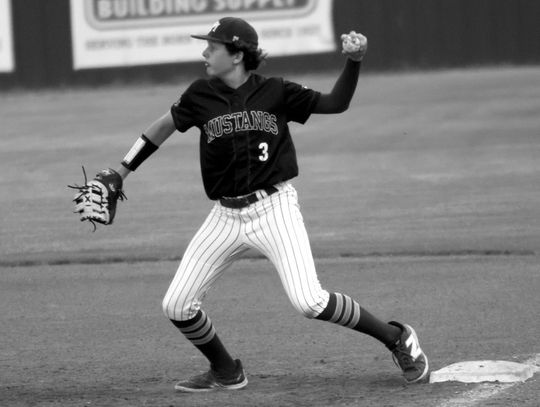First baseman Anderson Liscum catches the ball for the out before throwing to another teammate. Jennifer Fierro/TexasChalkTalk.com