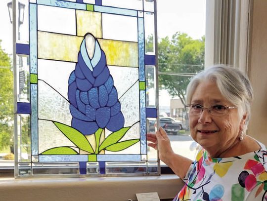 Donated art glass benefits guild projects