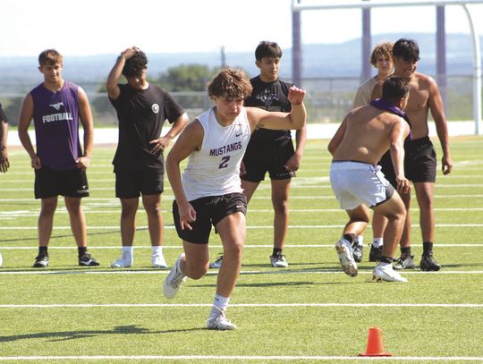 Rising senior Gabriel Larranaga is one of 15 returning lettermen from the 2024 team. Photos by Jennifer Fierro/TexasChalkTalk.com