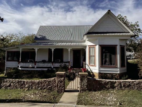 Historic home tour to kindle holiday spirit