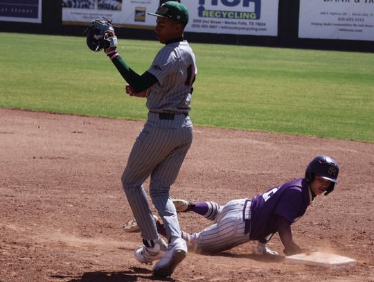 Hot first inning paves way for Mustangs victory