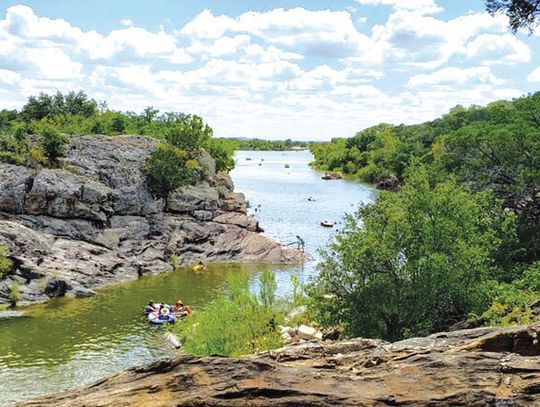 Kayakers, swimmers flock to Devil’s Waterhole