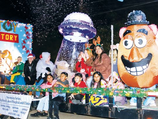 Light Up Parade conjures creative Christmas spirit