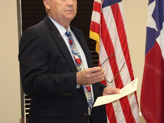 Llano County judge plans to step down