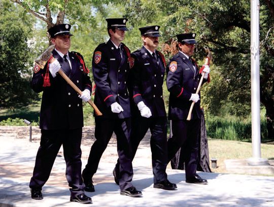 Marble Falls honors first responders on 9/11
