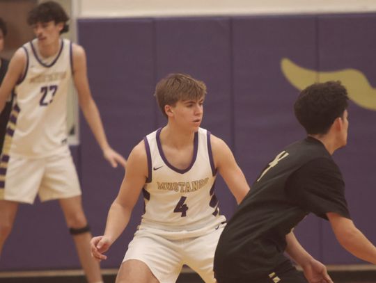 Mustangs earn first district win of the season
