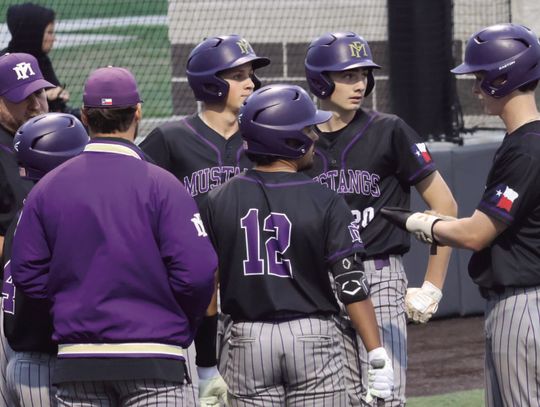 Mustangs end season with playoff losses to Gatesville