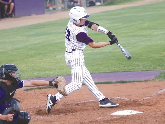 Marble Falls sophomore Owen Nash got the Mustangs going offensively thanks to reaching base and scoring their first run against Jarrell April 23. Photos by Jennifer Fierro/TexasChalkTalk.com