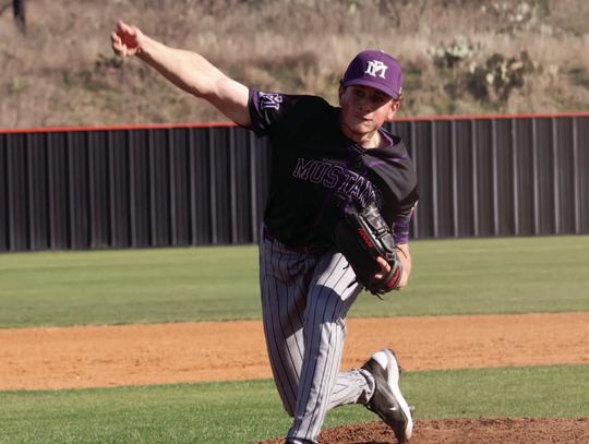 Mustangs’ pitching, defense leads to Jarrell shutout