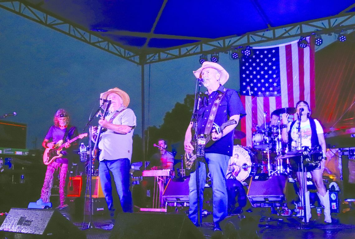 Photos by Martelle Luedecke/ Luedecke Photography July 6, cooler weather welcomed the Bellamy Brothers to the stage for the Jackson Street Jams organized by the Burnet Community Coalition.