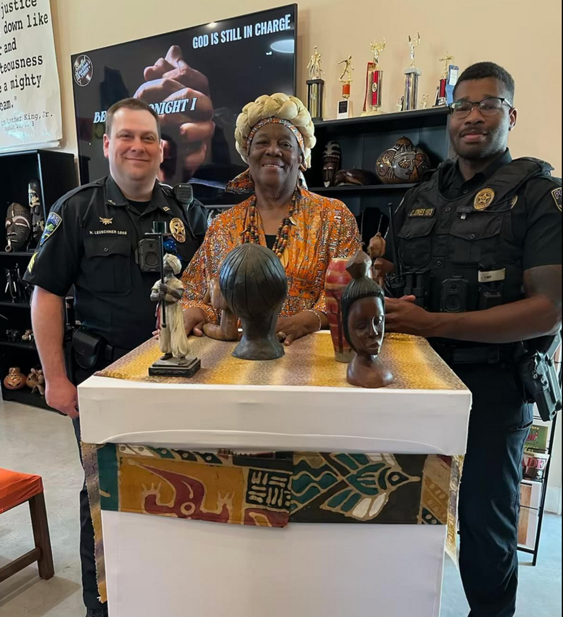 Community tours African American History Museum