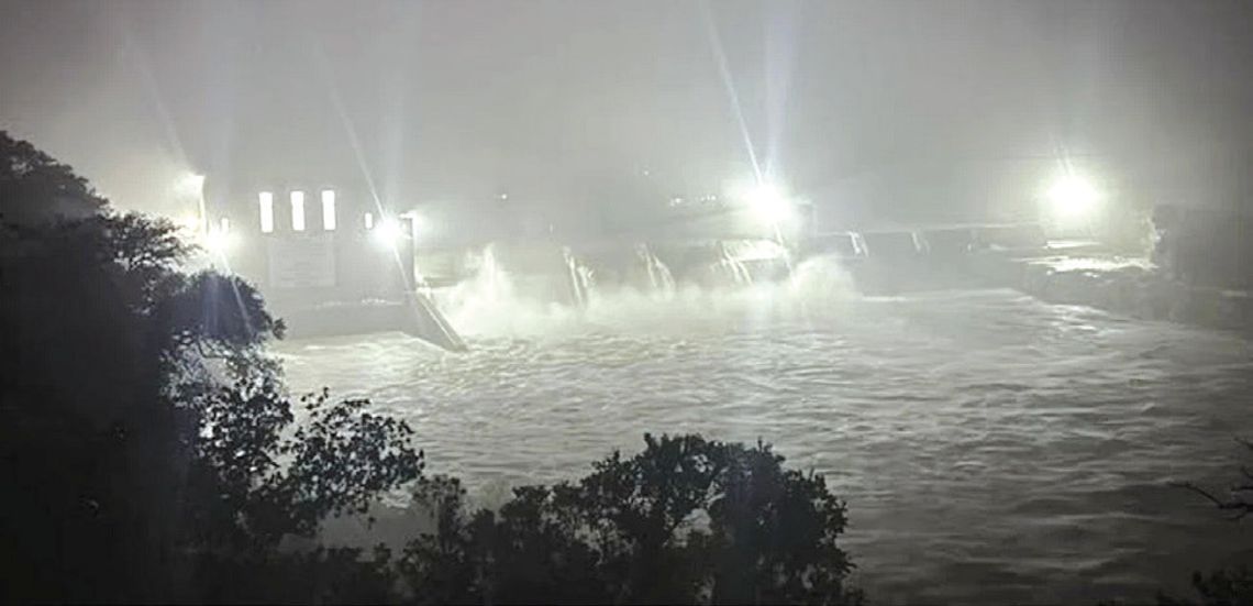 Flash flooding prompts LCRA to open floodgates