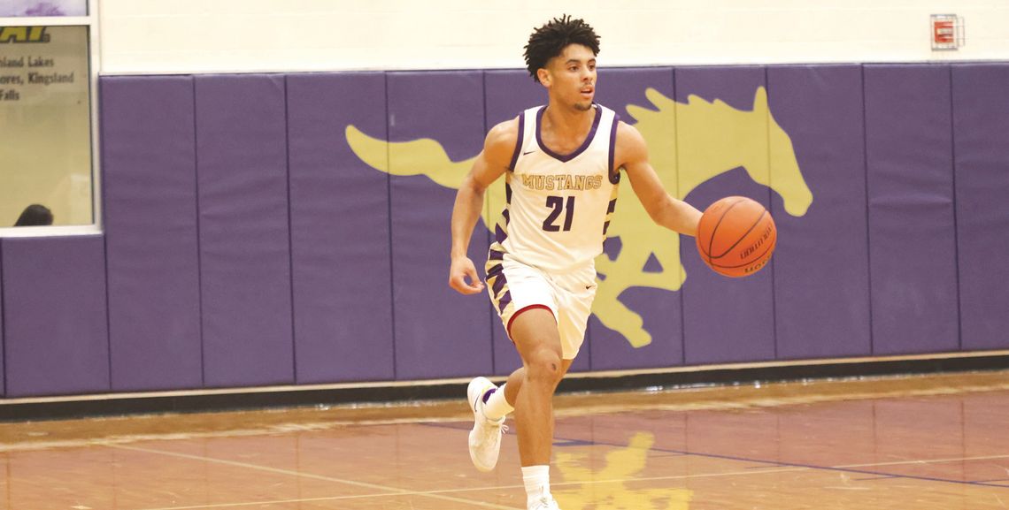 Marble Falls senior guard Tidus Willie is a member of the Mustangs' 1,000 Point Club. He joined in the club in November. Contributed photo/Cara Bielfeldt