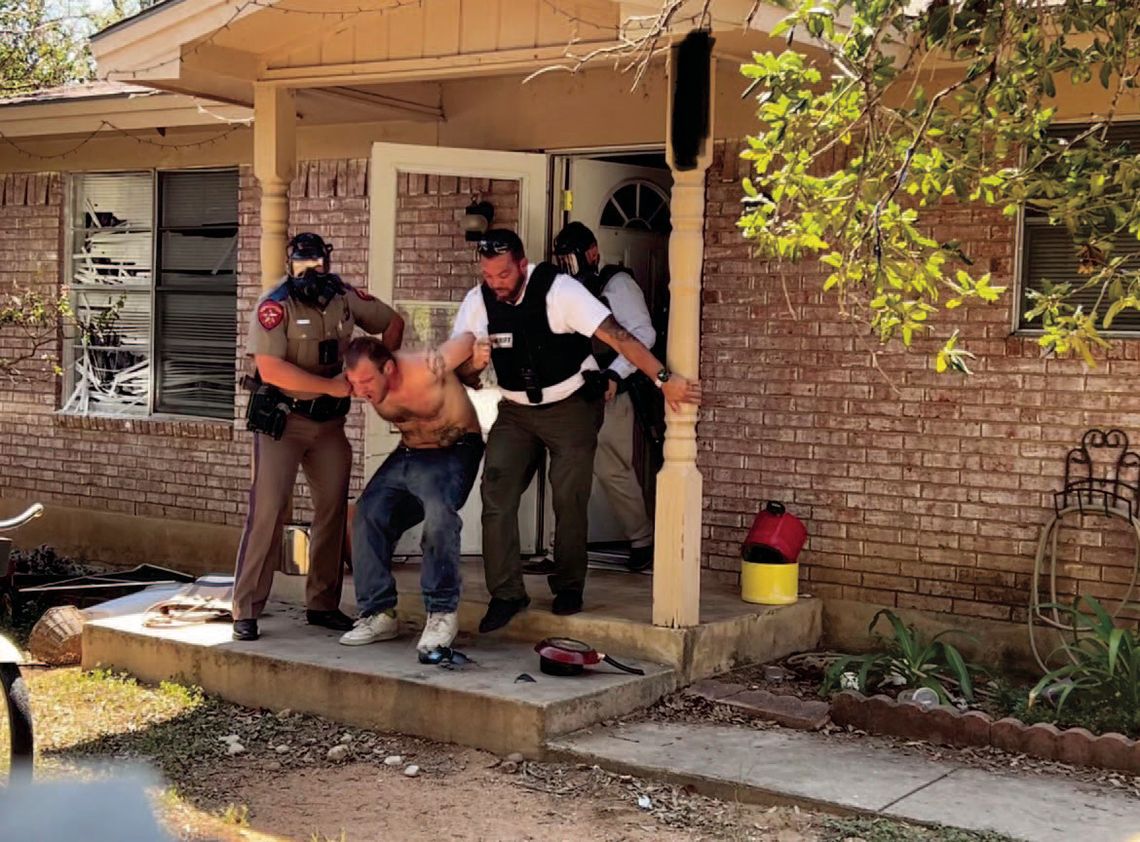 LCSO deputies nab barricaded suspect