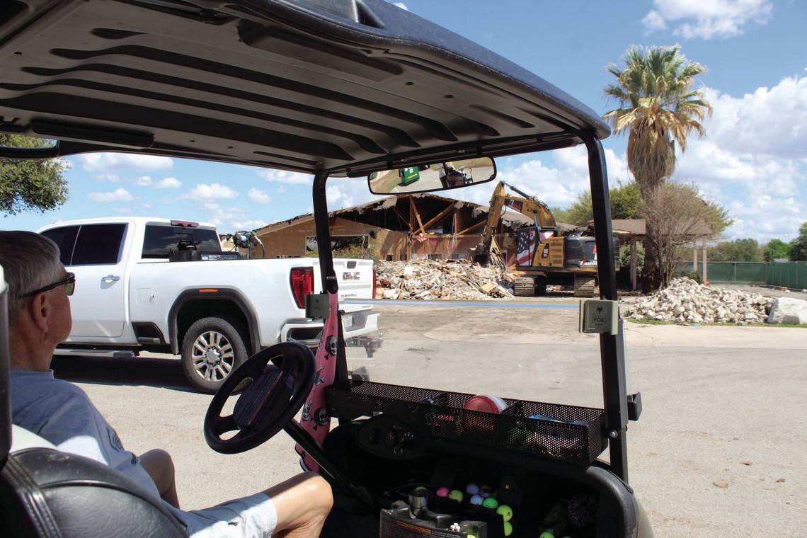 Meadowlakes clubhouse reduced to rubble