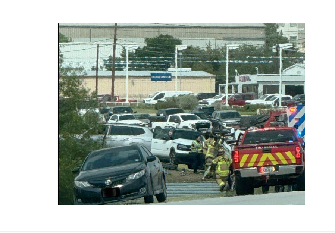 Motorists stable in Marble Falls crash involving Spectrum truck