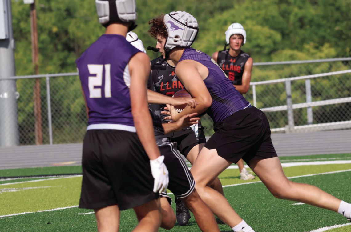 Mustangs making gains at 7-on-7 Llano tourney Mustangs making gains at 7-on-7 Llano tourney