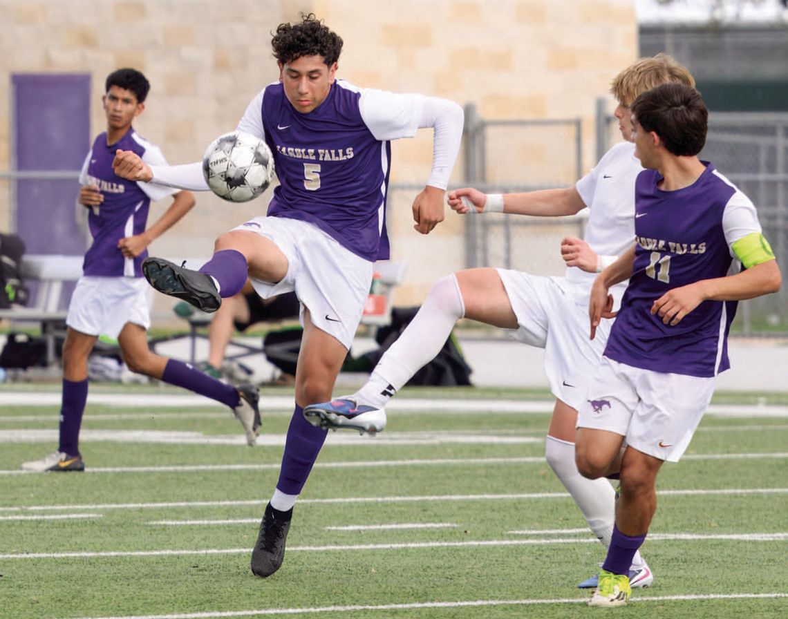Soccer team finishes Bandera, regular season with win Soccer team finishes Bandera, regular season with win
