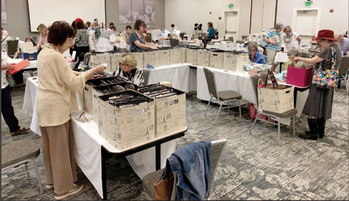 State button club holds fall workshop