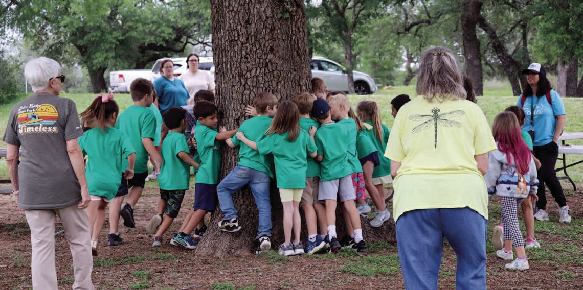 Youngsters bond with nature at state park